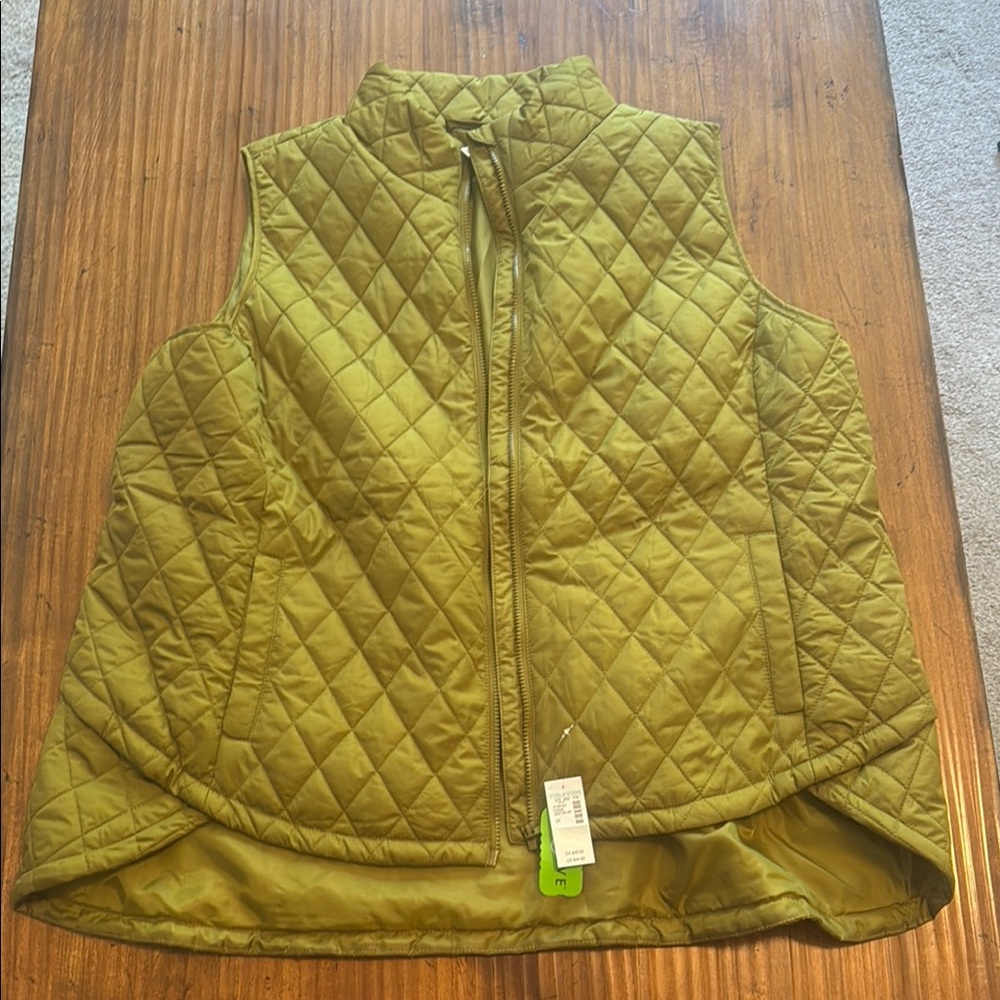 Maurices Green Quilted Sleeveless Vest